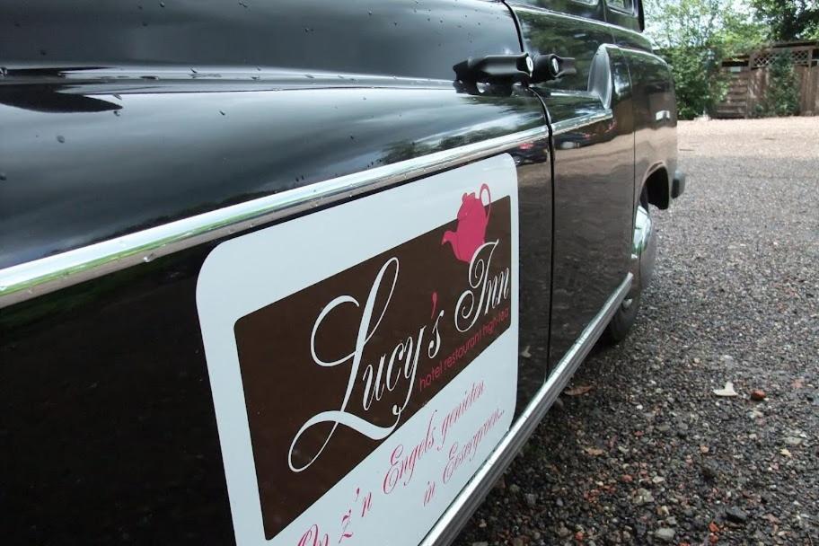 Lucy'S Inn Eesergroen Luaran gambar