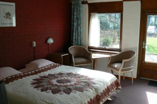 Lucy'S Inn Eesergroen Luaran gambar