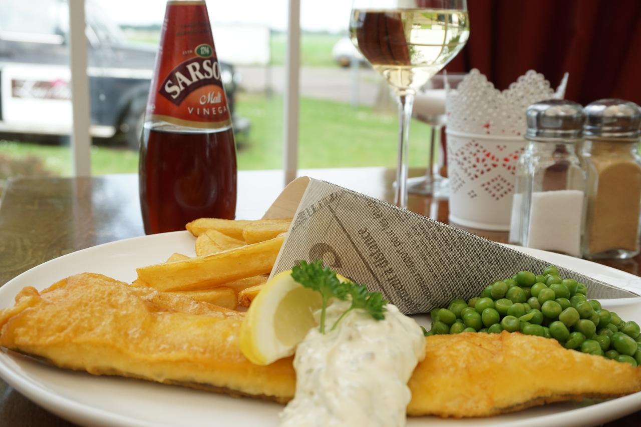 Lucy'S Inn Eesergroen Luaran gambar